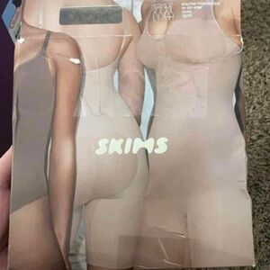 Skims shape wear